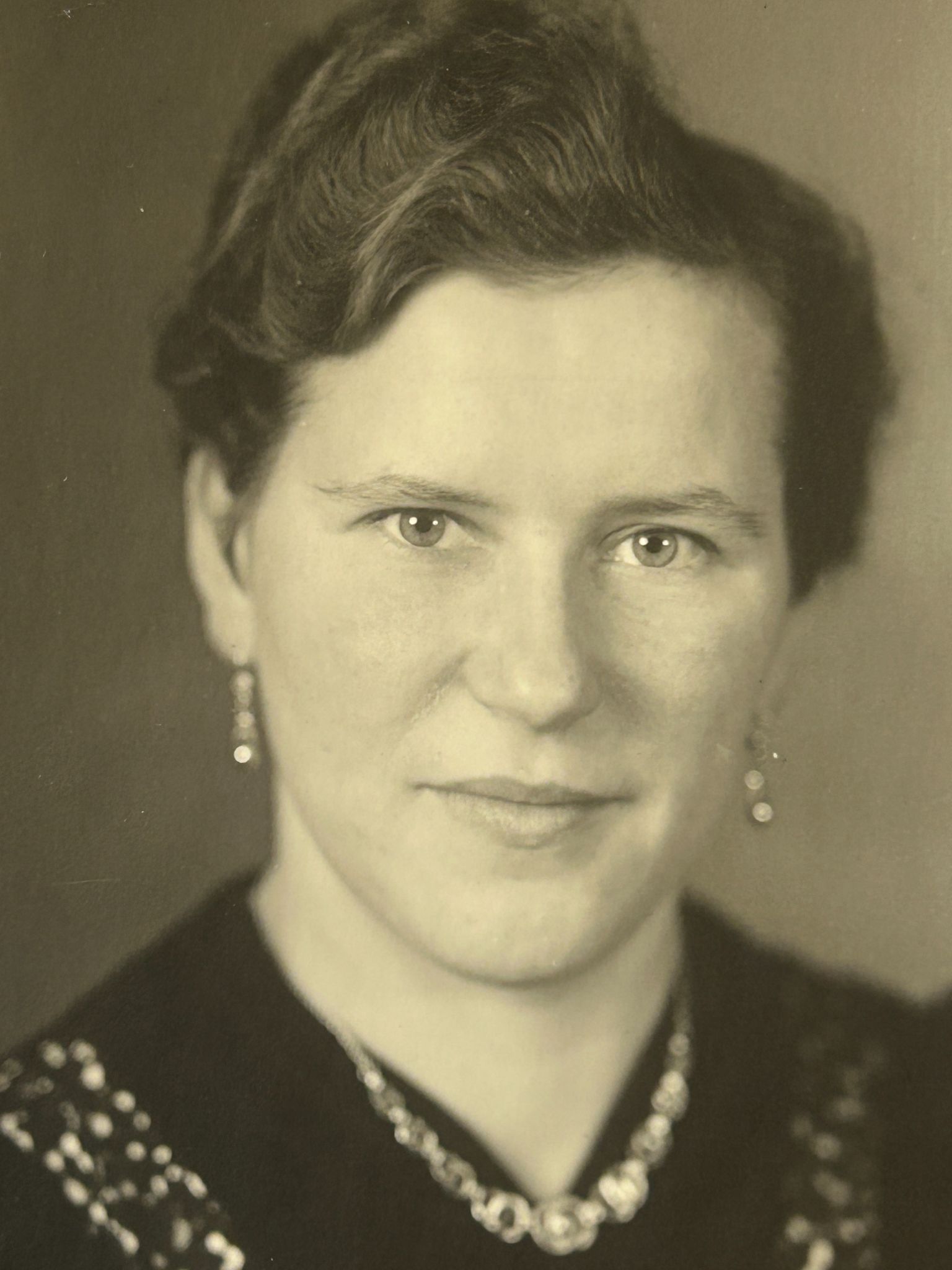 P E 0940 Frau 3