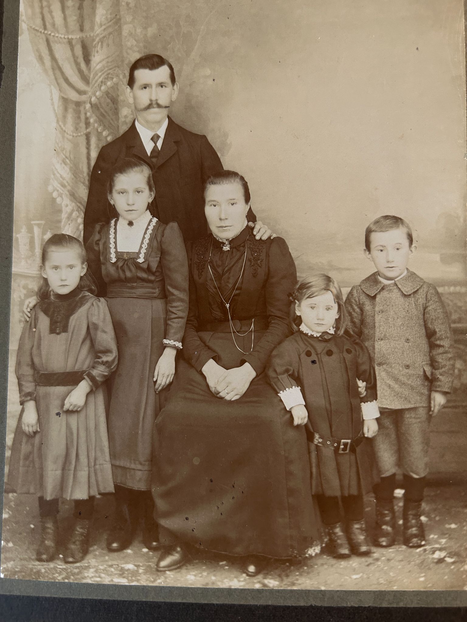 P F 0344 Familie X