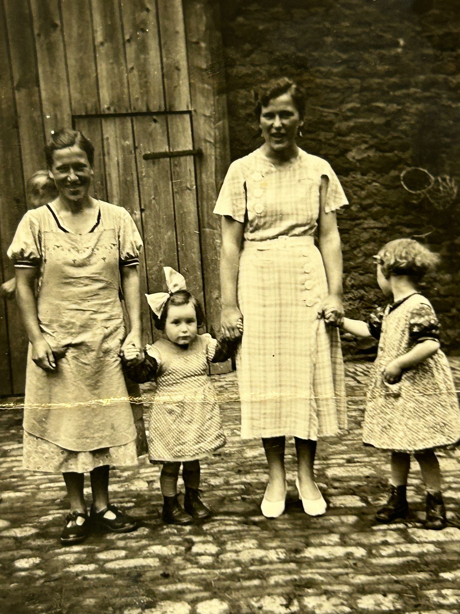 P G 0740 FrauenKinder