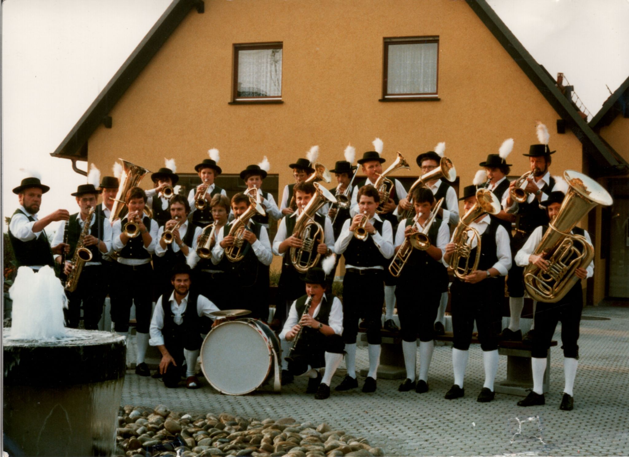 V M K 0630 MusikkapellevormRaiffeisen